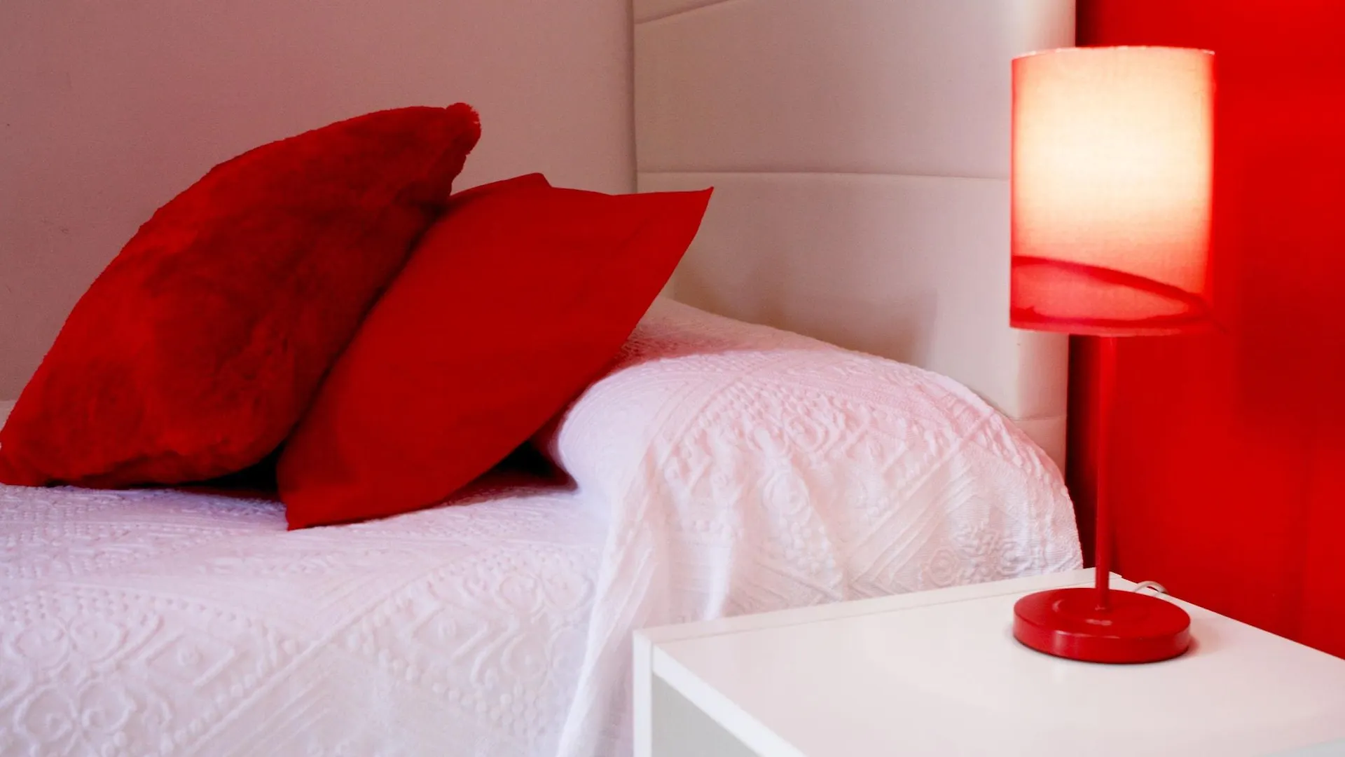 Hotel Nest Style Granada 0*,