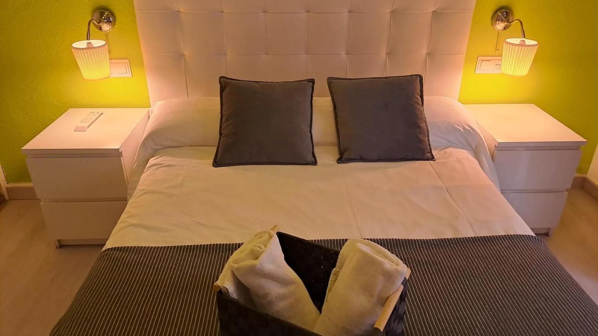 Hotel Nest Style Granada 0*,  Spagna