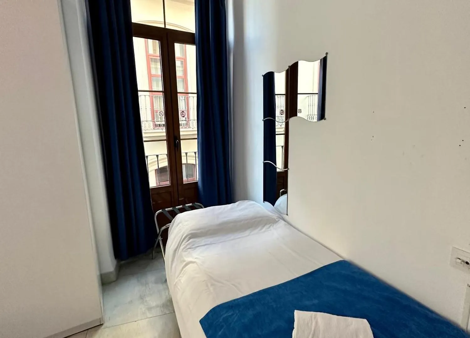 Hotel Nest Style Granada Affittacamere